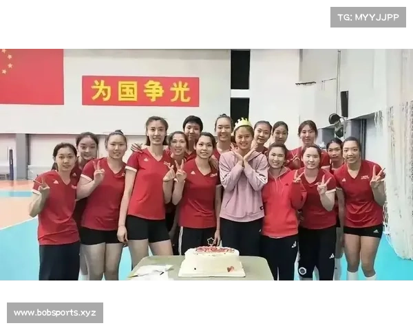 女排集训遇挑战两名球员退出三人缺阵伤病困扰02后小将崭露头角成核心 女排集训遇挑战两名球员退出三人缺阵伤病困扰02后小将崭露头角成核心